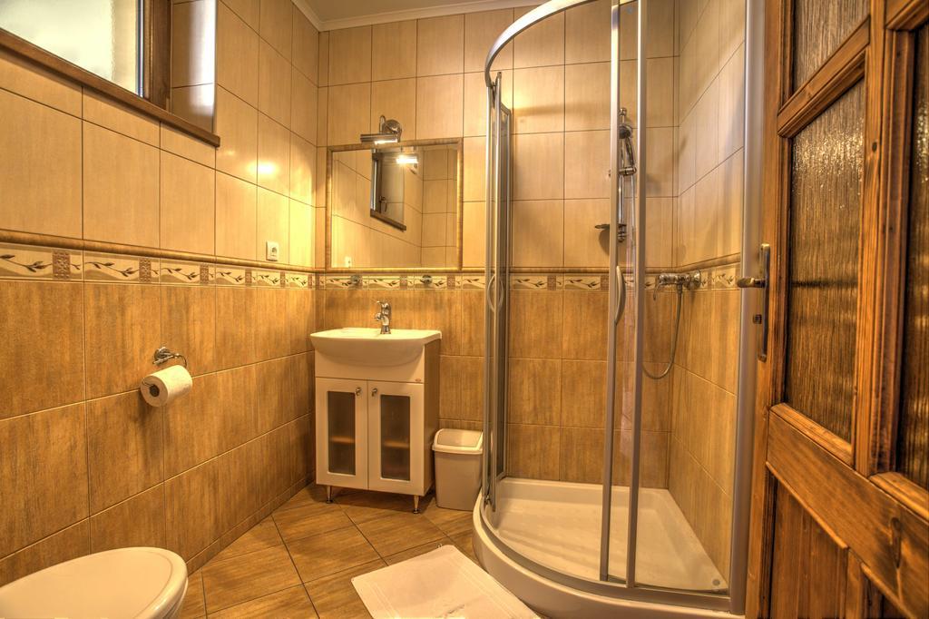 Penzión Grobský Dvor Slovensky Grob Quarto foto